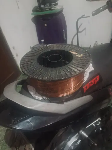 Rolo de solda mig com gás n08 com 15kilos$350