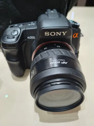 Câmera DSLR Sony Alpha A200 + Kit de 3 Lentes Minolta + Bolsa + Filtro UV