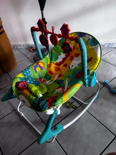 Cadeirinha de balanço para bebê