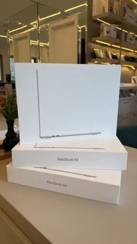 MACBOOK AIR M5 512SSD 16GB 13 POLEGADAS STARLIGHT NOVO LACRADO / LOJA FÍSICA