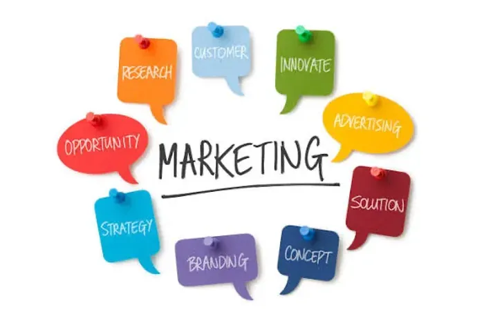 Estágio presencial Marketing/sociai media