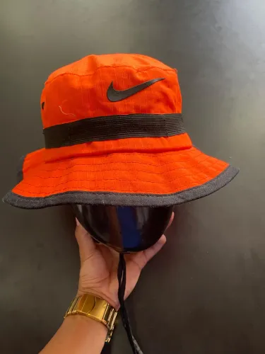 Bucket Nike