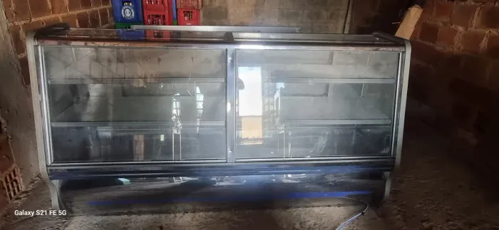 Balcão bebidas semi novo ideia para bebidas lanches frios