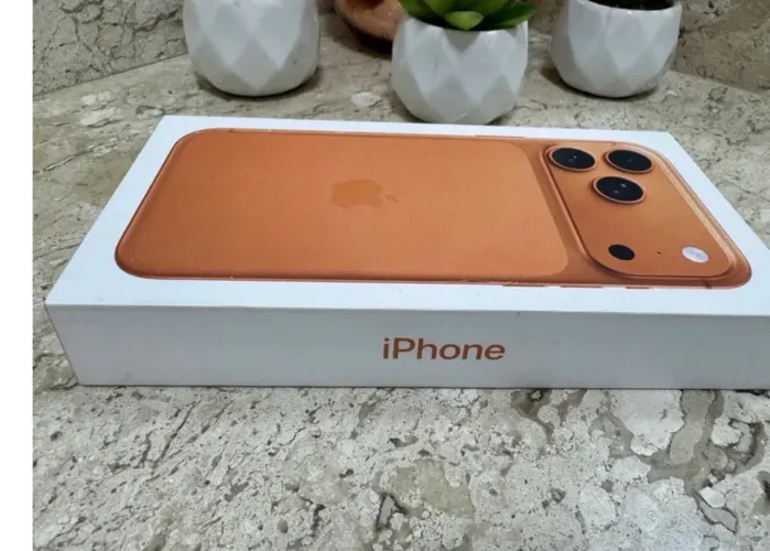 Vendo iPhone Pro Max novo na caixa só usei uma semana com nota fiscal