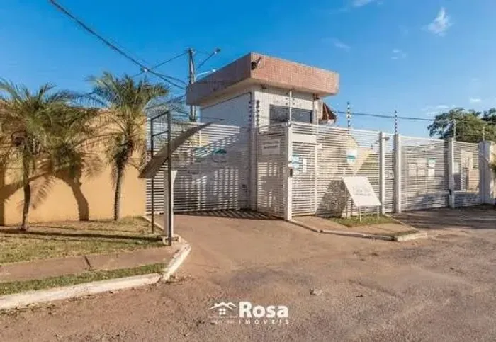 Vendo casa no Condomínio Entre Rios, região do Jd. Imperial, Cuiabá.