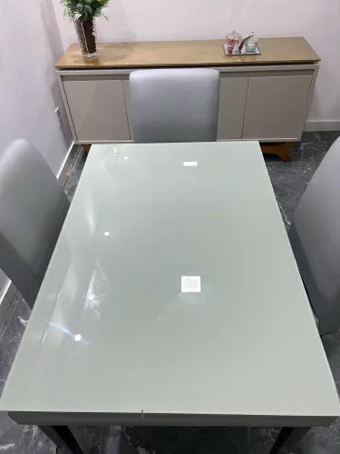 Vendo mesa 4lugares