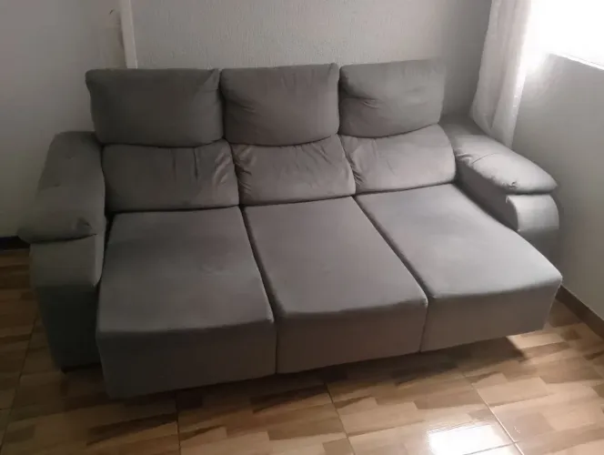 Sofá retrátil