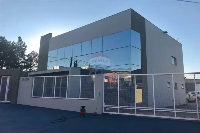 PONTO COMERCIAL para alugar, 800 M