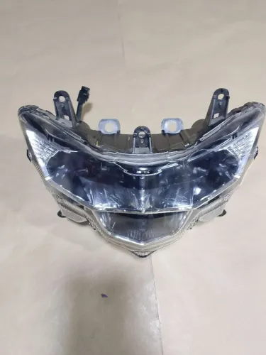 Farol Yamaha Neo 125 usado original 