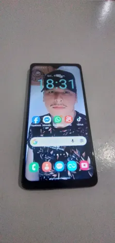 Vendo samsung A51 com 128 GB de memória interna em perfeito estado está no Rio vermelho 