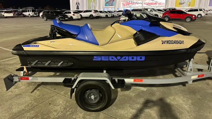 VENDO JET SKI 