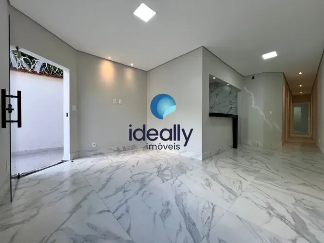 Casa Geminada Individual 3 Quartos à Venda - 2 Vagas - Reformada - Piratininga