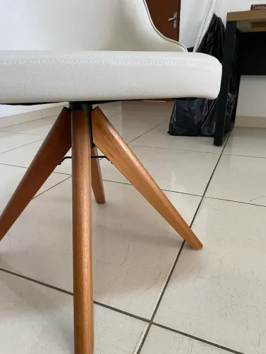 Vendo 2 poltronas em estado de nova