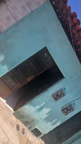 Aluga se casa com 2 quartos a 5min do centro