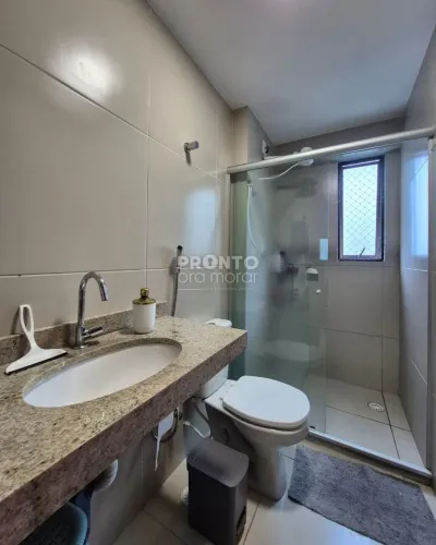 Apartamento com 3 quartos em Espinheiro