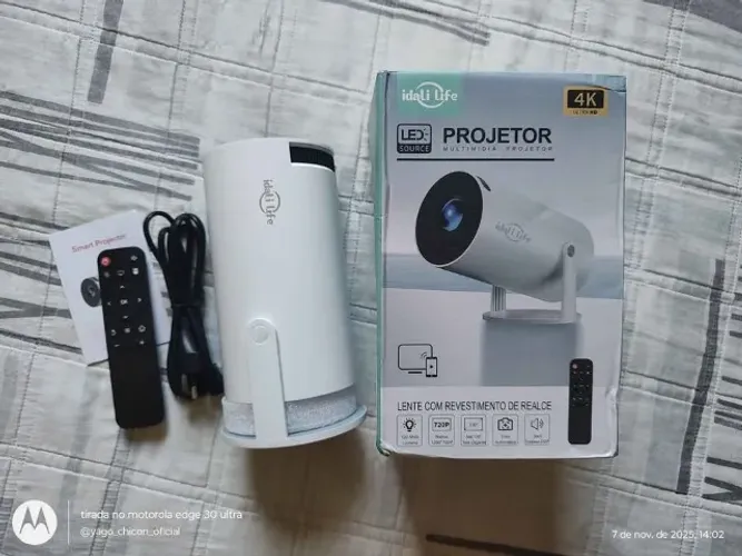 Projetor HY300