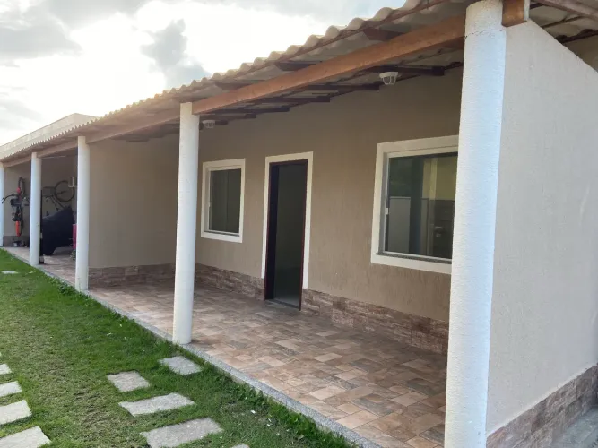 Alugo casa