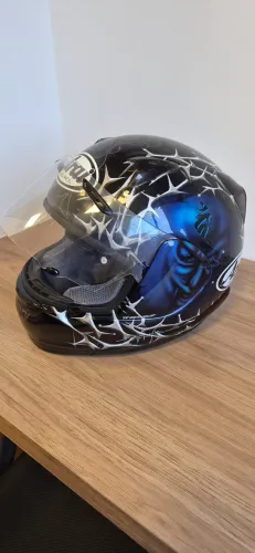 Vendo Capacete Marca ARAI Original - Excelente Qualidade e Estado
