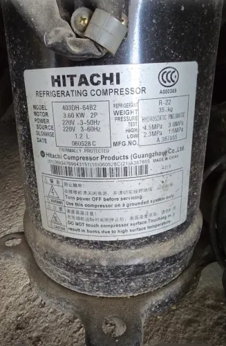 Vendo compressor de refrigeração Hitachi