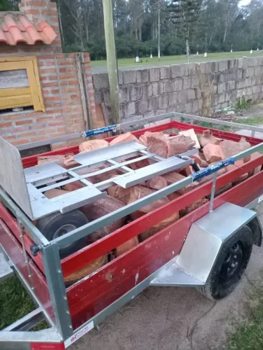 Carretinha vários tamanhos Dacla.