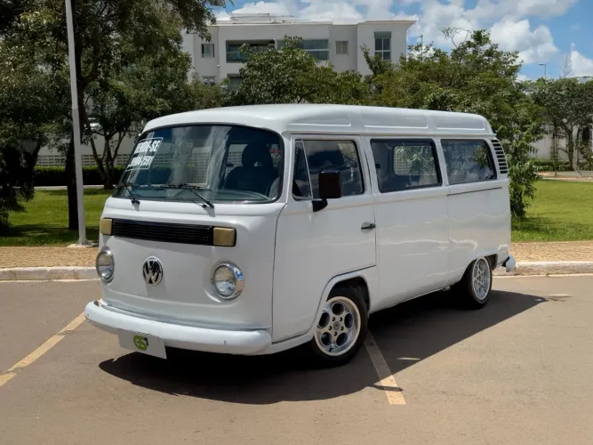 Volkswagen Kombi Standard/ Luxo/ Serie Prata 2000