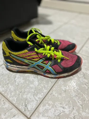 Tênis basquete asics