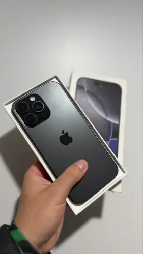 iPhone 16 pro Max 256gb 
