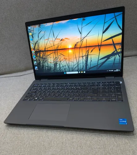 Notebook Dell i5 12th / 16gb de memória / ssd nvme 512gb