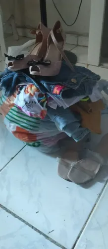 Roupas e calçados 