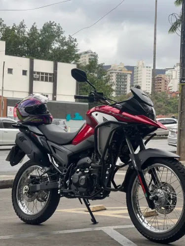XRE 190 - Vermelha Standard 2025