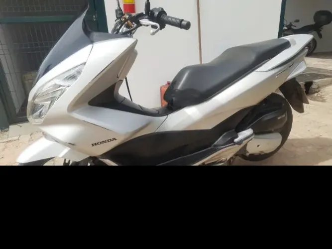 Honda PCX 150 2018 - Conservada, Econômica e Pronta para Rodar