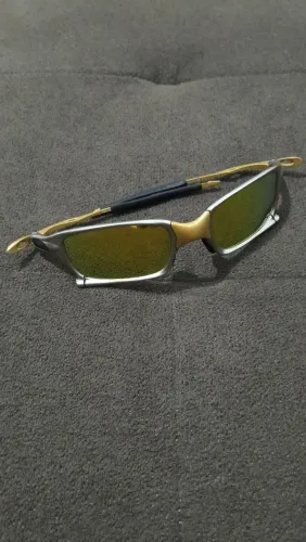 Vendo óculos original da Oakley- Juliet amarela por 250,00