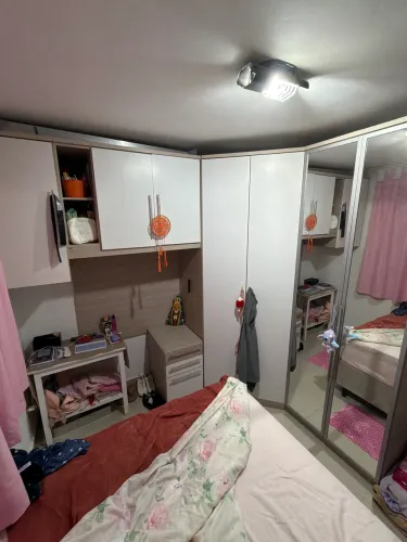 Guarda-Roupa parte com closet