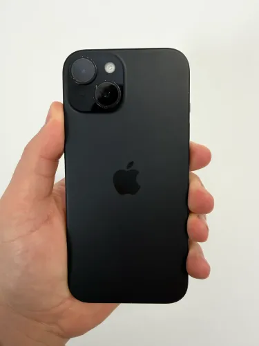 iPhone 15 128GB Preto