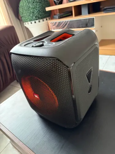 Caixa de Som Bluetooth JBL Partybox Encore Essential