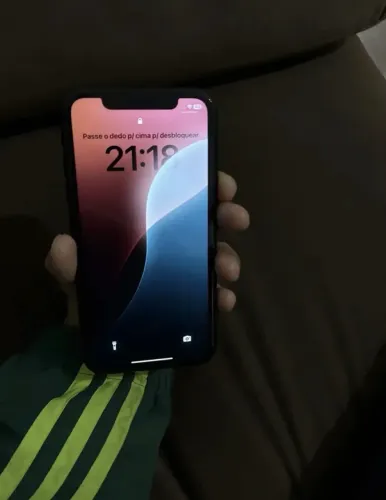 iPhone XR Preto 64GB