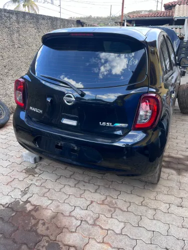 Nissan March SL CVT 1.6 - Para retirada de peças
