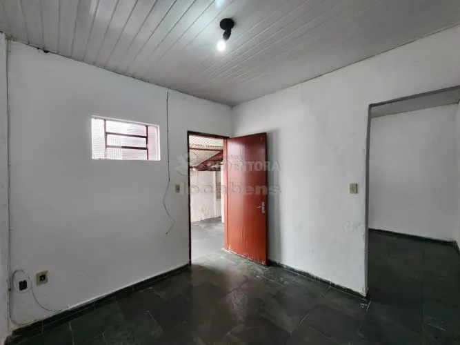 Casa de fundos no Vila Boa Esperança