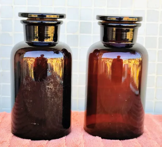 2 Frascos Farmacêutico - TCW co. USA