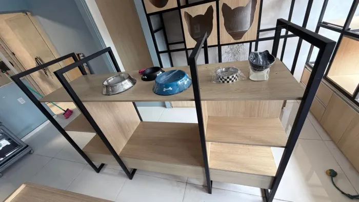 Gôndola Expositora Pet Shop em MDF e Metalon - Móvel Comercial