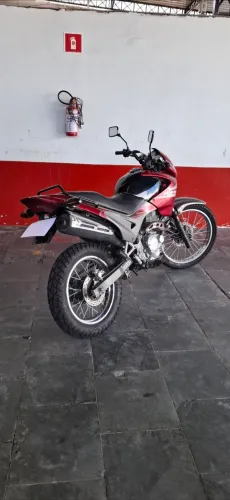 VENDO OU TROCO FALCON NX400 ANO 2005 