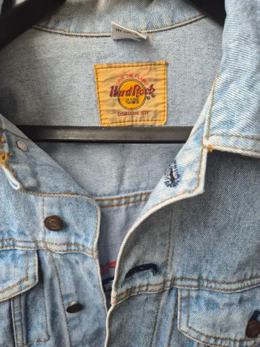 jaqueta jeans vitange hard rock