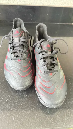 Vendo Chuteira da Adidas - Predator