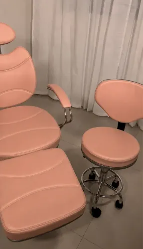 Cadeira de salão com mocho