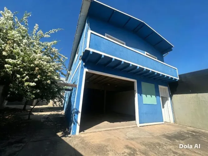 ALUGO GALPÃO PISO INFERIOR E SUPERIOR AVENIDA J BAIRRO PARQUE ATALAIA COXIPO