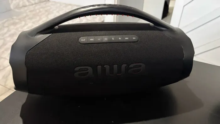 BOMBOX AIWA PLUS
