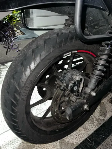 Par Pneus 110/70-17 + 140/70-17 CEAT - Twister / Fazer / CB300 / Ninja / Hunter