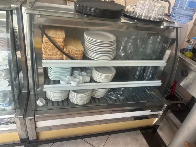 Balcão Expositor Refrigerado 116 altura  119 largura  44 cm 