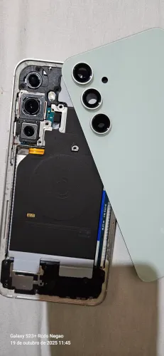 Vendo bateria sub placa de carga e câmeras do s23 fe