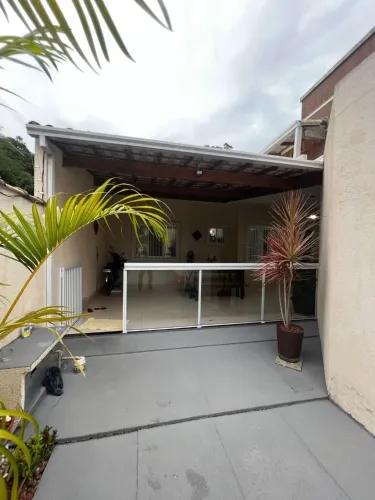 Casa com 2 dormitórios à venda, 68 m² por R$ 350.000,00 - Serramar - Rio das Ostras/RJ
